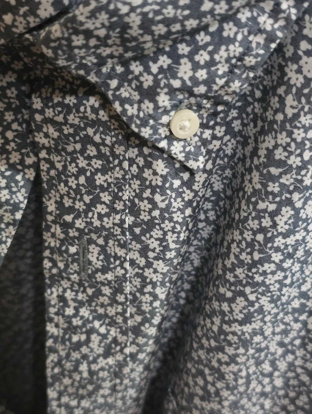 J. Crew Men’s Navy Micro Floral Shirt Jacket